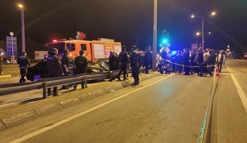 d-100-karayolunda-korkunc-kaza-1-olu-3-yaraliedzes0vnd0