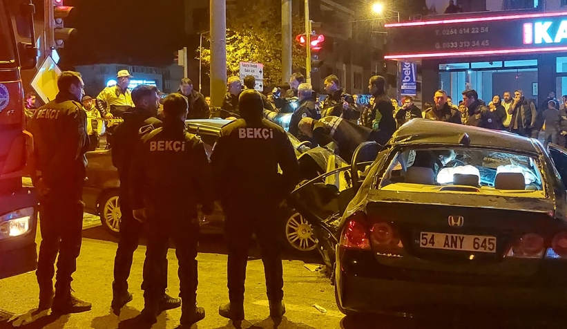 d-100-karayolunda-korkunc-kaza-1-olu-3-yaraliedzes0vnd0