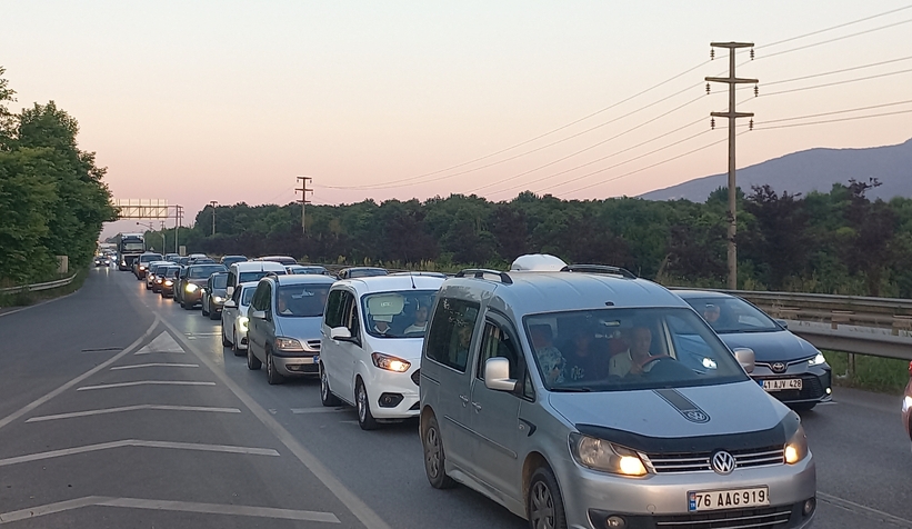 d-100-kilitleyen-kazaujc4u2tpwf