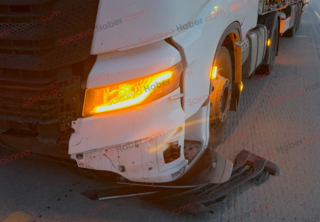 D-100'de feci kaza: 2 ağır yaralı