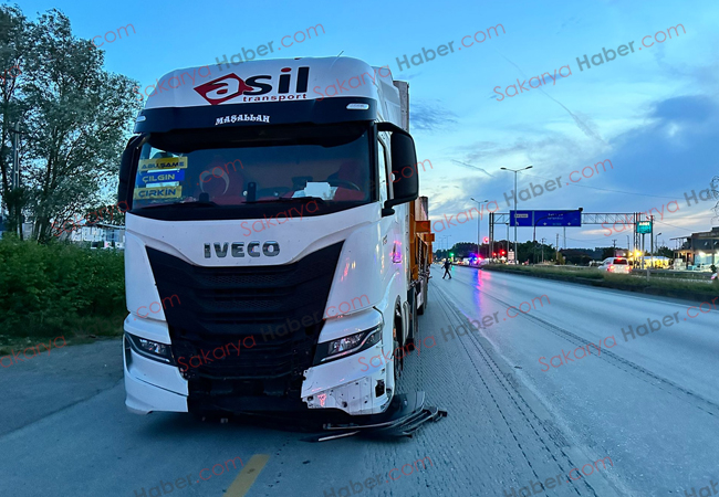 D-100'de feci kaza: 2 ağır yaralı