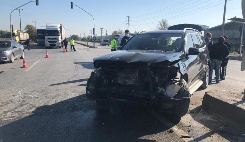 D-100’de aynı yerde 2 ayrı kaza