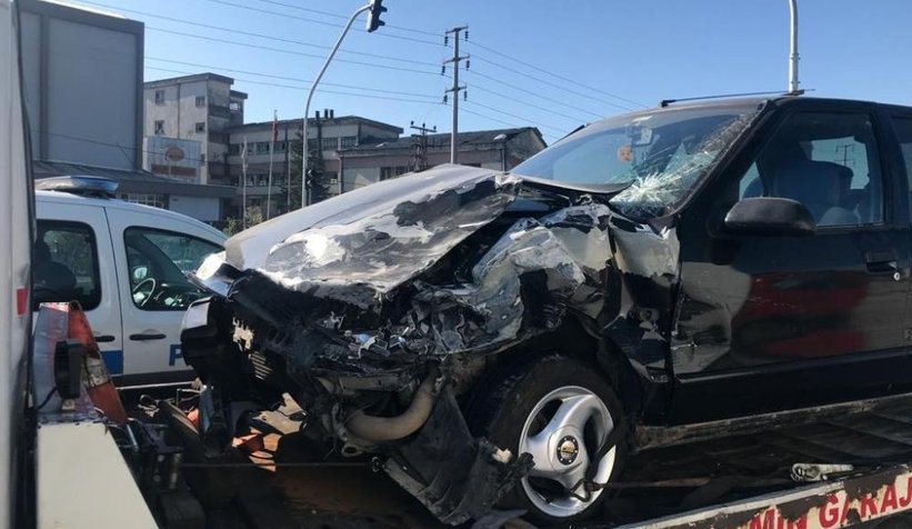 D-100’de aynı yerde 2 ayrı kaza