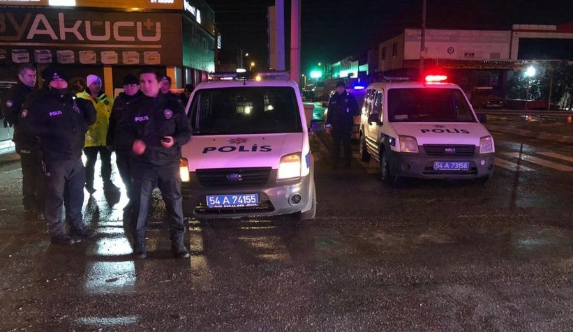 D-100’de polis otosu ile otomobil çarpıştı: 1’i polis 5 yaralı