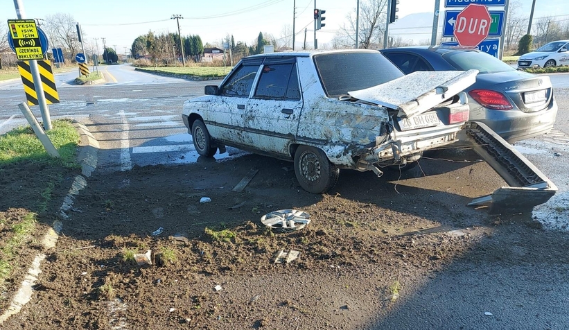 D-140'da kaza: 3 yaralı