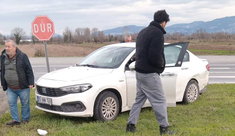 D-140'da otomobiller çarpıştı: 2 yaralı