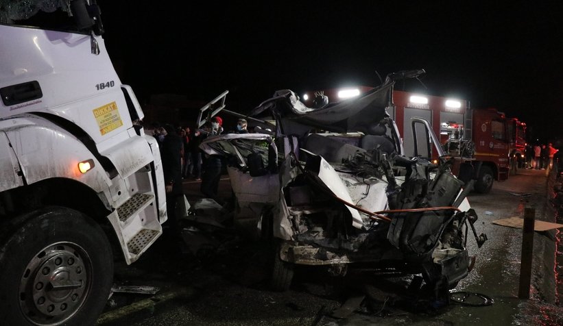 D-650'de dehşet anları: 1 ölü, 2 yaralı