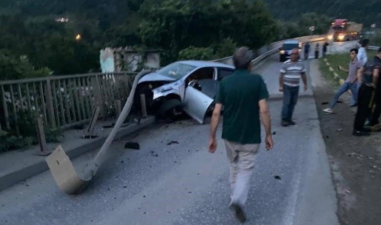 D-650'de feci kaza: 2 yaralı