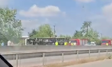 D-650'de kaza: kamyon devrildi