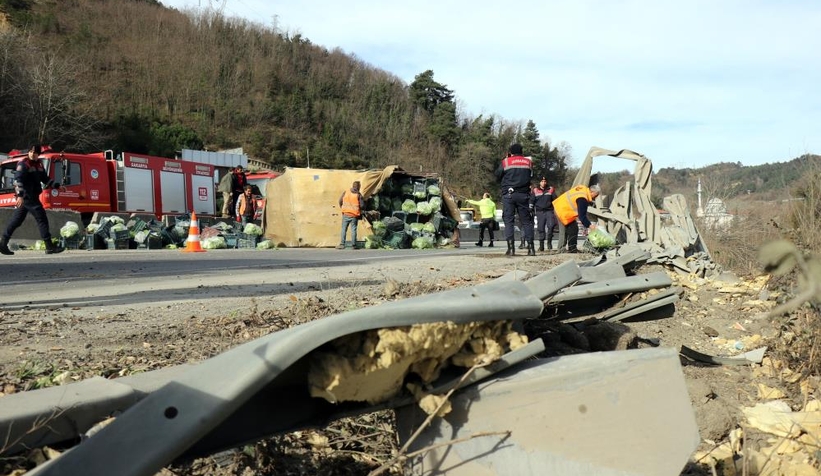 D-650 karayolunu kilitleyen kaza