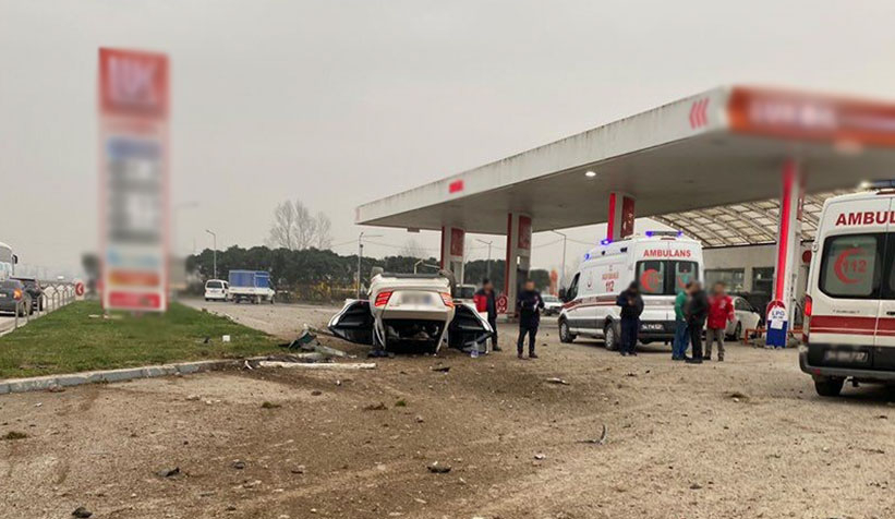 d-650de-takla-atan-luks-otomobil-hurdaya-dondu-1-olu-1-yaralirisrthdibn