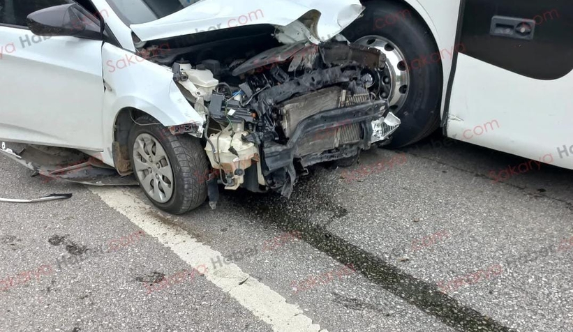 d100-de-kaza-bariyerlere-ve-iki-araca-carparak-durabildi-1-yaraliawtrmg4zc1