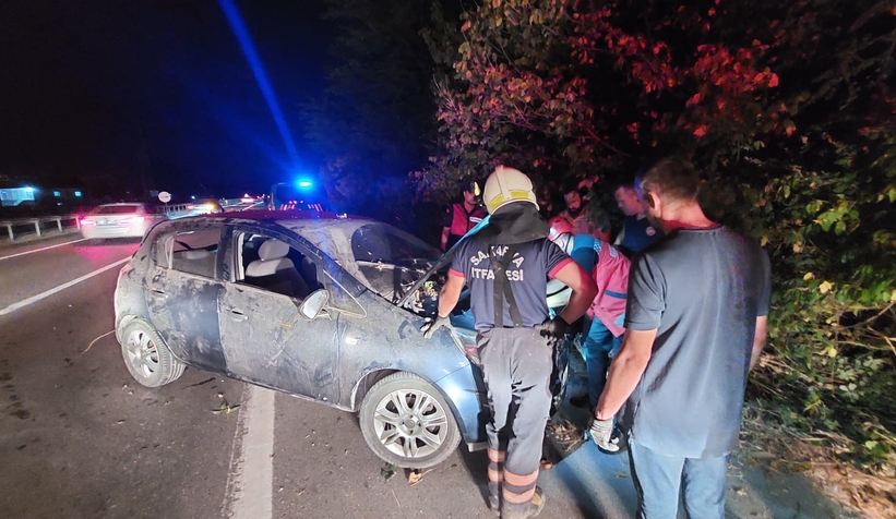 D140'ta Şarampole Uçan Otomobilde Aile Dehşeti! 3 Kişi Yaralandı