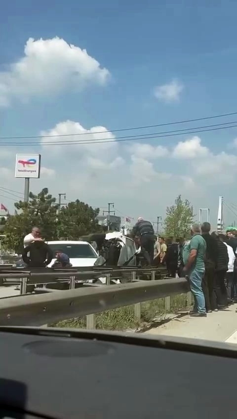 D650'de Korkutan Kaza kazazedelerin yardımına koştular