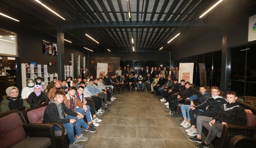 Daha Aydınlık Yarınlara gençlerle yürüyoruz