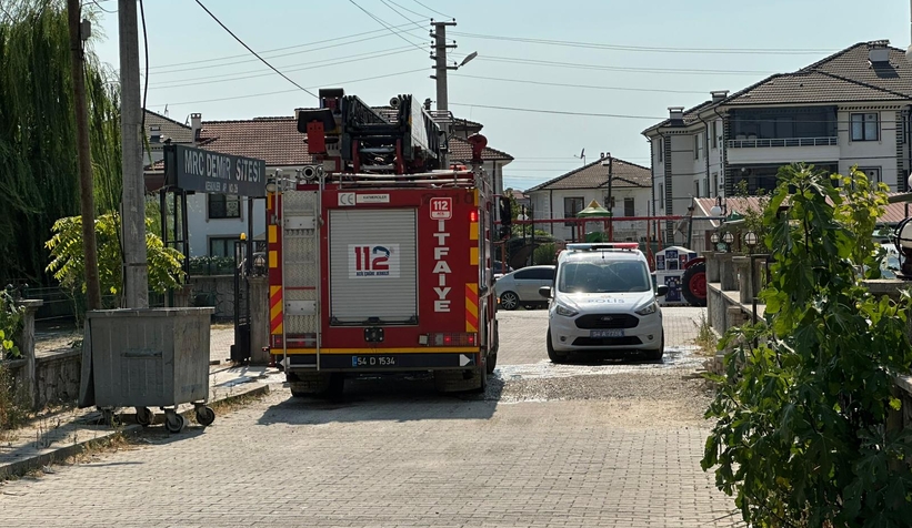 Dairede çıkan yangın paniğe neden oldu