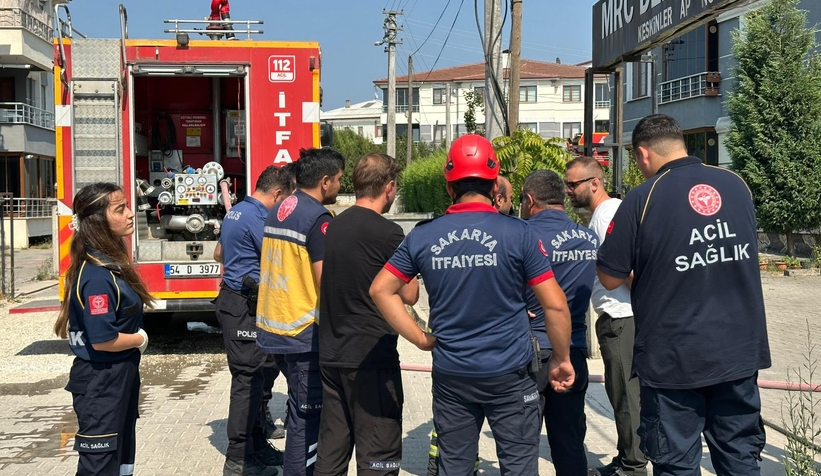 Dairede çıkan yangın paniğe neden oldu