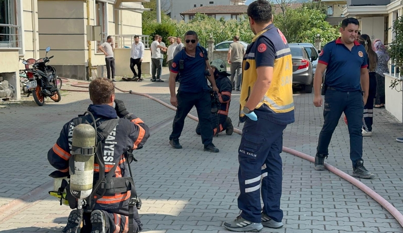 Dairede çıkan yangın paniğe neden oldu