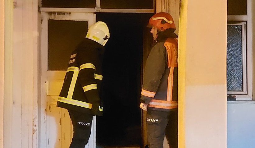 dairede-korku-dolu-anlar-yanginda-1-bebek-hafif-yaralandi-digeri-dumandan-etkilendiqwzizwvwdg