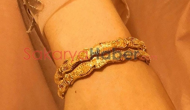 Dede yadigarı altınları çalan kadın hırsızlar kamerada