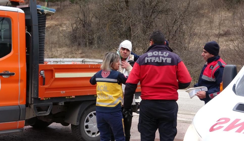 Defalarca takla atan otomobil dereye uçtu: 1'i çocuk 5 yaralı