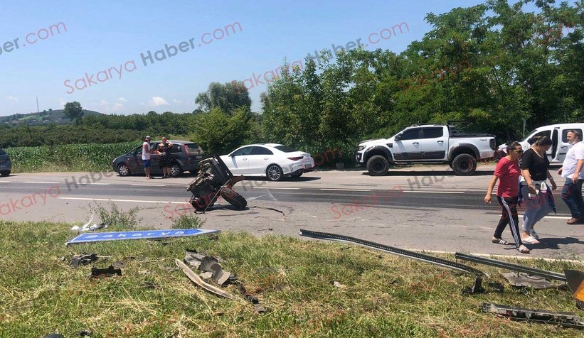 Dehşete düşüren kaza; Traktör ikiye bölündü