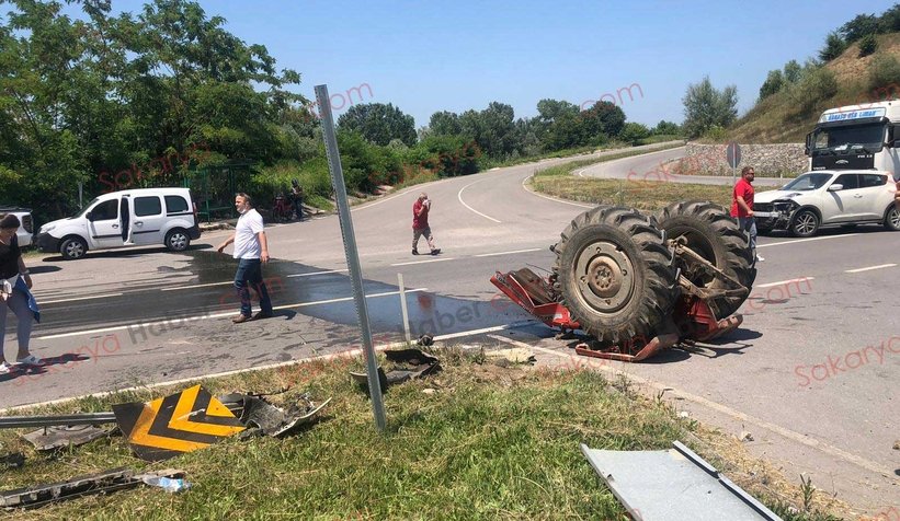 Dehşete düşüren kaza; Traktör ikiye bölündü