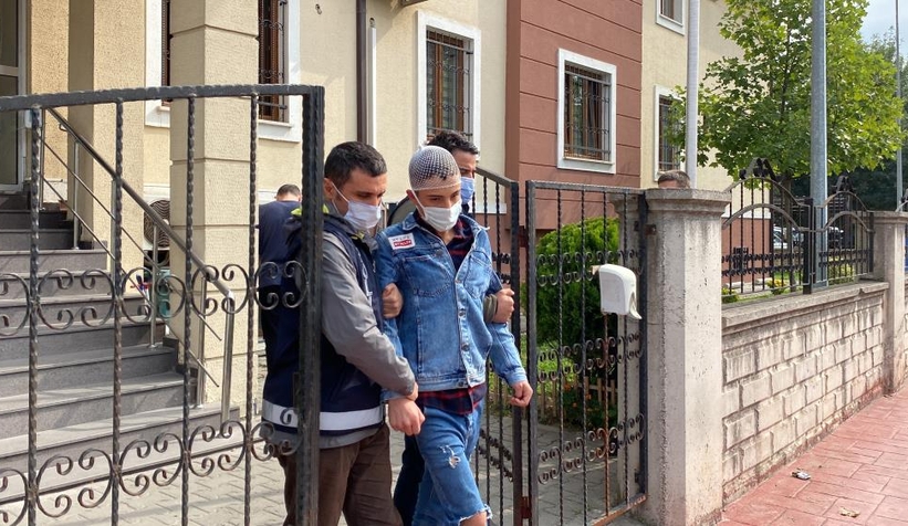 demokrasi-meydani-ndaki-cinayette-katil-zanlisi-tutuklandid2hyakdod1