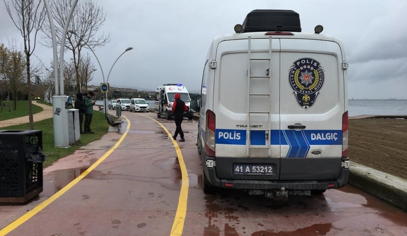 Denizde erkek cesedi bulundu