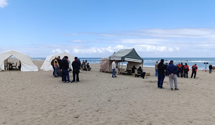 Denizde kaybolan Burak Emre'yi arama çalışmaları sürüyor