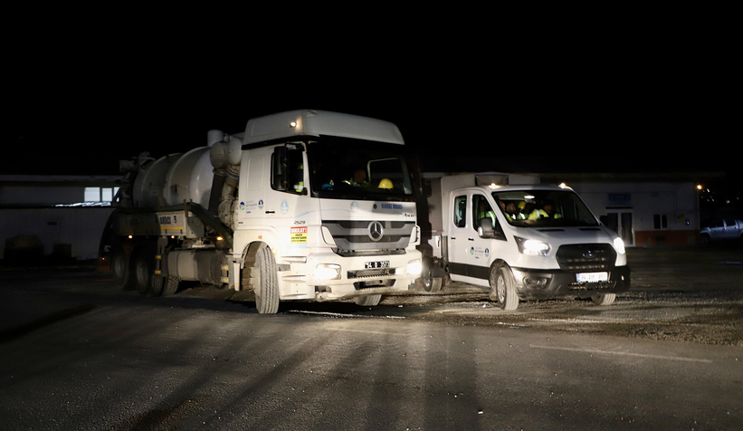 Deprem bölgesinin altyapı onarımına Sakarya Büyükşehir Belediyesi’nden destek