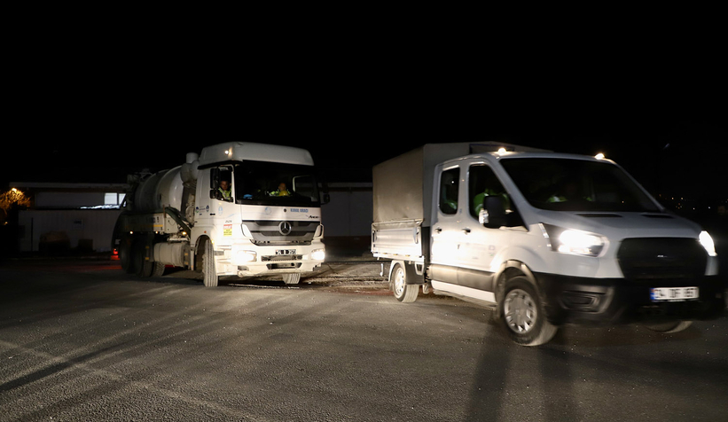 Deprem bölgesinin altyapı onarımına Sakarya Büyükşehir Belediyesi’nden destek