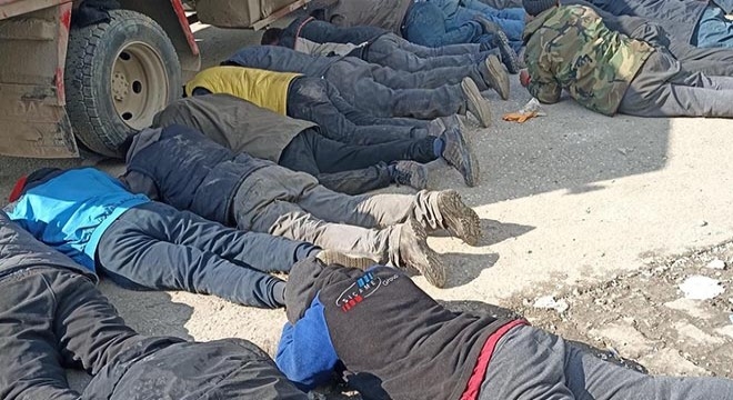 Deprem yardımlarını çalan şerefsizler yakalandı