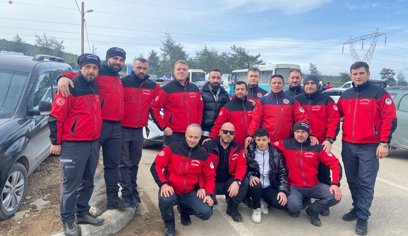 depremde-kurtardiklari-vatandaslarla-bir-araya-geldilerctbyvvbwy3