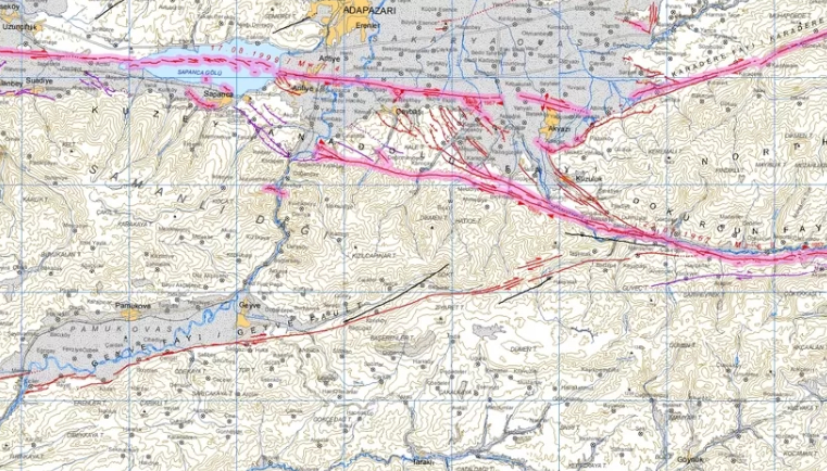 depremin-ardindan-hasarli-metruk-bina-korkuttu-sokak-trafige-kapatildiqlfrc2oxtt