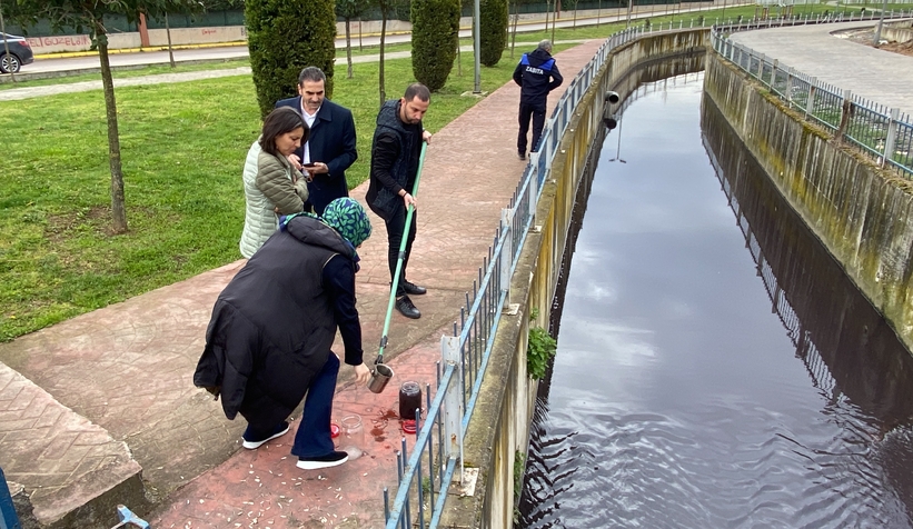 Dere simsiyah aktı, ekipler harekete geçti