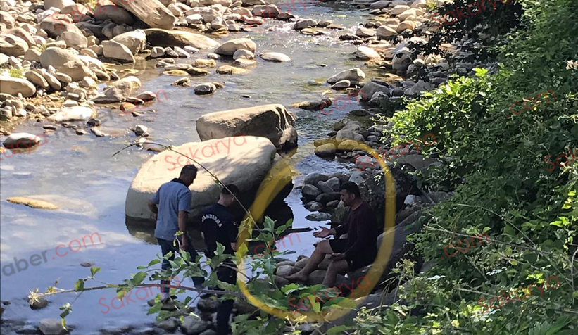 Derede balık avlarken kayanın altında kalıp öldü