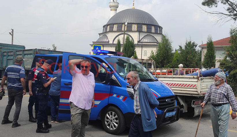 Dereye düşen işçiyi itfaiye kurtardı