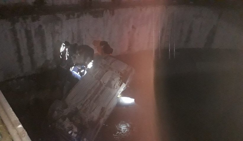 Dereye uçan otomobilde can pazarı