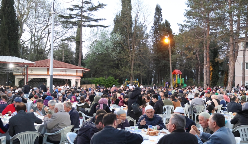dernekkirinda-geleneksel-kadir-gecesi-iftariyjjhdmhkwm