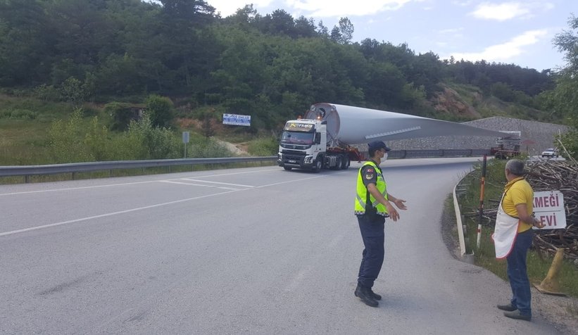 Dev pervaneler böyle taşındı