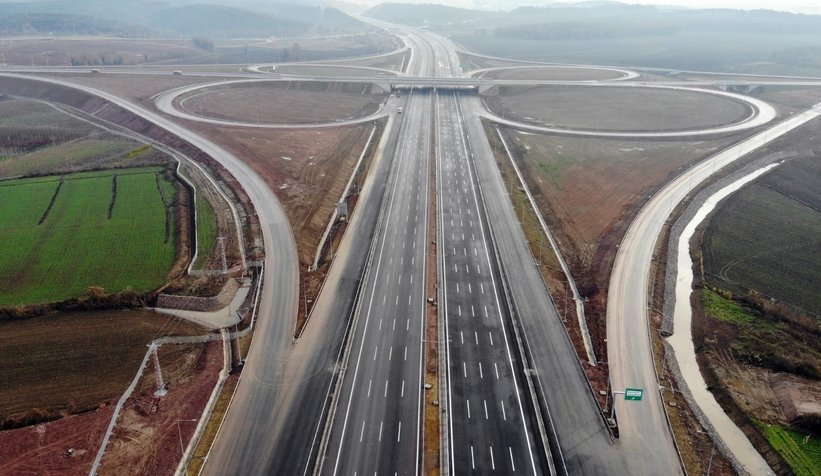 Cumhurbaşkanı, otoyolun Akyazı-İzmit kesimini açtı