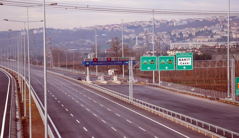 Cumhurbaşkanı, otoyolun Akyazı-İzmit kesimini açtı