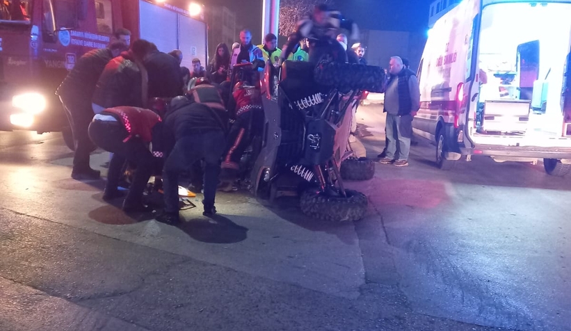 Devrilen UTV altında sıkıştılar !