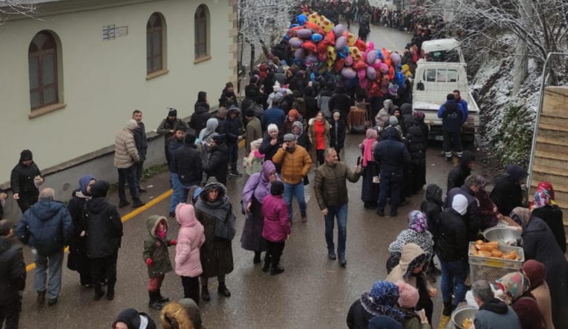dikmen-mahallesi-nde-hamsi-festivali-duzenlendidedil1dobg