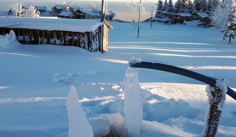 Dikmen Yaylası'nda kar kalınlığı yarım metreyi buldu