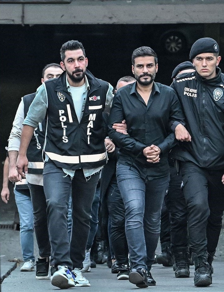 dilan-ve-engin-polat-cezaevine-gonderildiuy90cgh2vk