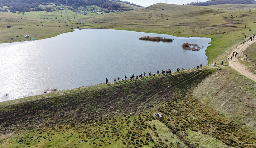 doga-yuruyusleri-karagol-ve-sultanpinari-yaylasi-devam-ettibhlpr0rimn