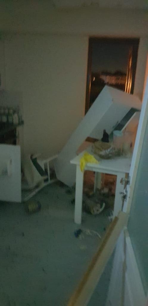 Doğalgaz bomba gibi patladı; daire yerle bir oldu