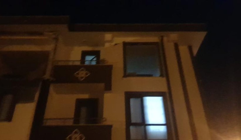 Doğalgaz bomba gibi patladı; daire yerle bir oldu